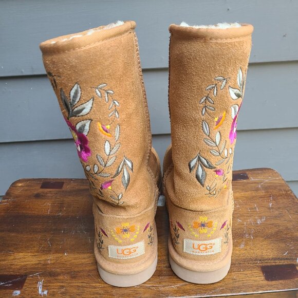 UGG Juliette Floral Embroidered Brown Suede Tall Boot size 6 - Picture 11 of 13